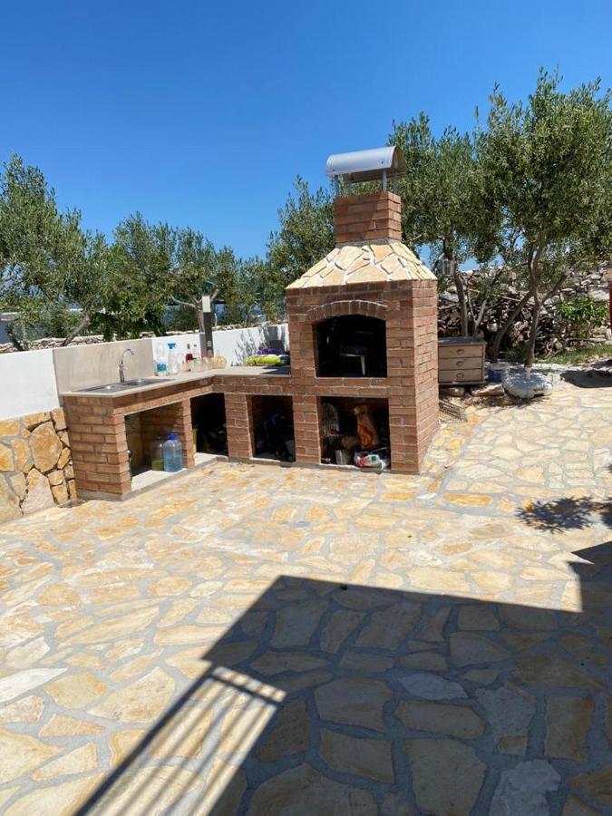 Villa Maslina Sutivan Eksteriør billede